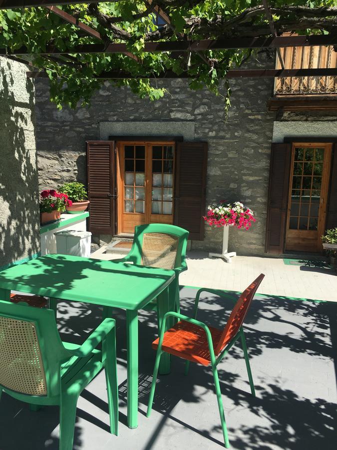B&B La Vieille Meison De Pappa Sarre Exterior foto